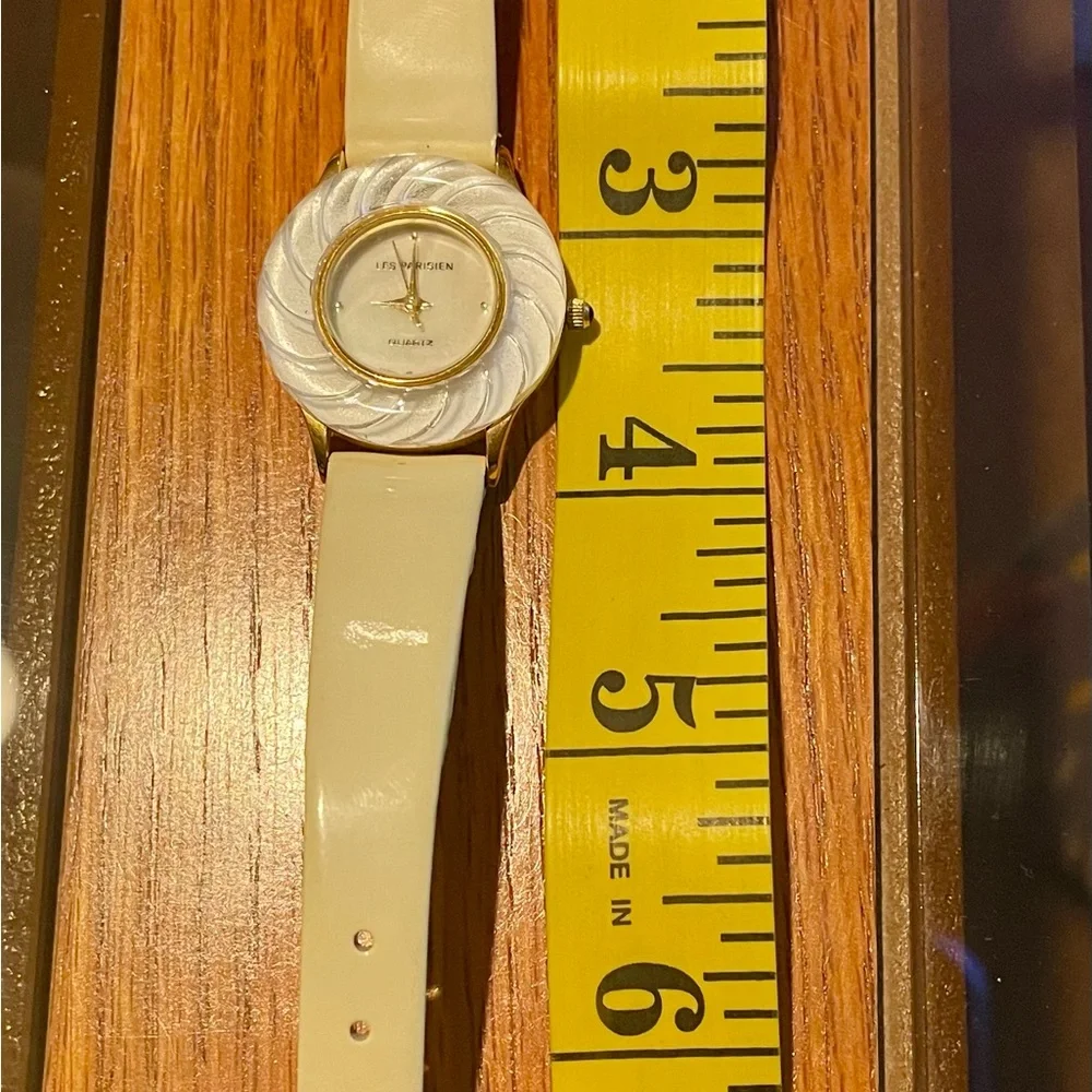 Cream Mother of Pearl Dial Women's Watch & Patent leather Band. 8 inch Gold Tone